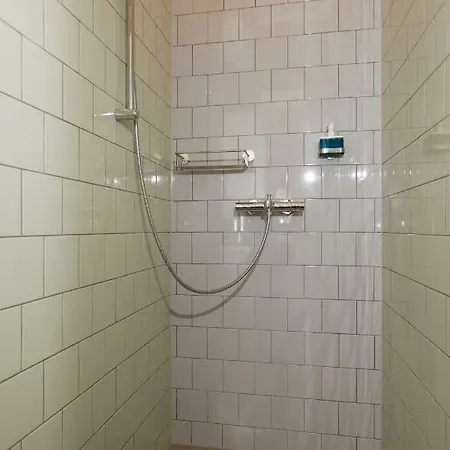 Veenkadebnb Apartment Den Haag
